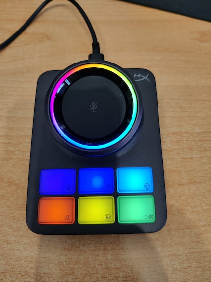 The RGB base station allows audio settings, macros and connections to be customised directly.