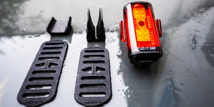 D-Shape and Aero adapters are included with the Radar Drive Rear.