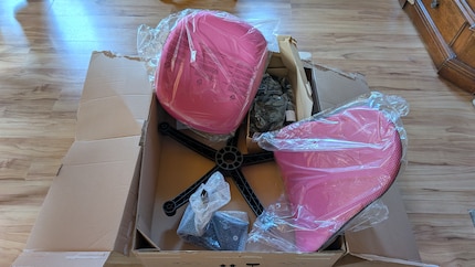 The scope of delivery is limited, assembly is easy even for me.