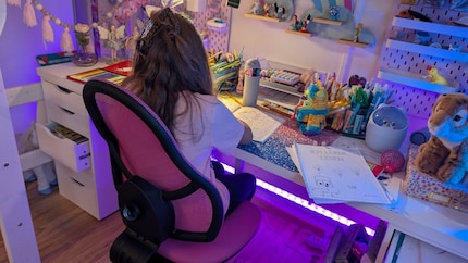 Currently, concentration is required, less rolling castors.