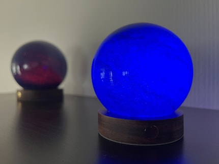 Due formati, infinite possibilità: AstraGlass Light è disponibile in versione mini e maxi, per una maggiore luminosità.