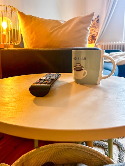 Mein Couchtisch mit Selfmade-Anstrich. Er war ursprünglich mintgrün.
