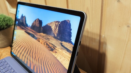 Minimalistische Anschlüsse: zweimal USB-C. Wenn du das Gerät beim Aufladen nutzt, bleibt nur noch einer übrig.
