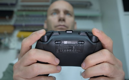 De controller is verdomd licht, maar trilt ook niet.