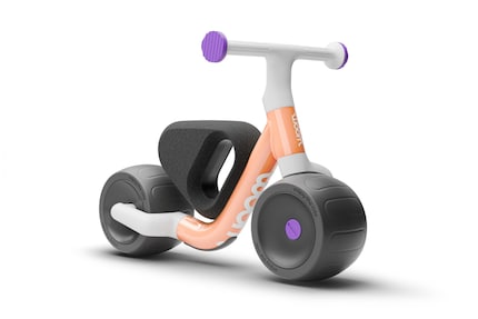 Cute and edgeless design: the aluminium frame is surrounded by recycled plastic.