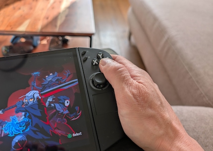 Der Analogstick ist etwas zu nahe bei der A-Taste.