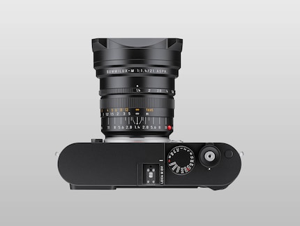 Corpo e funzionamento sono basati sulla Leica M11.