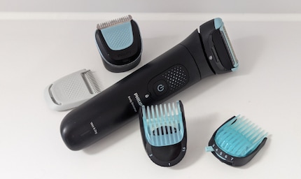 Für den Trimmeraufsatz gibt es verstellbare Kämme, die zwischen einem und sieben Millimeter Höhe erlauben.