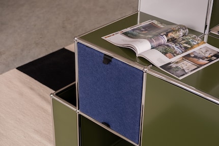 Upgrade: The soft shelf doors can be effortlessly attached to USM systems thanks to magnets.