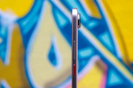 Das Nubia Air im Profil.