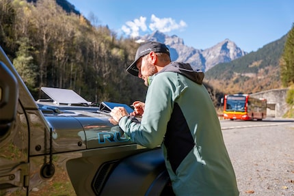 Lavorare in movimento - lo zaino è stato progettato per rendere tutto questo più facile.