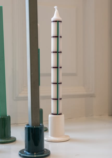 Graphic Art peppt selbst schlichte Kerzenständer auf.