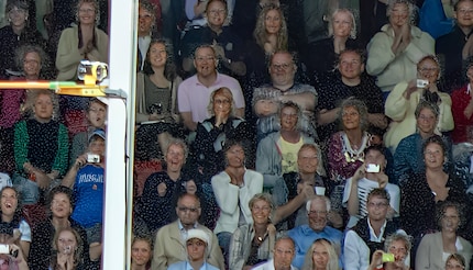 Kreatives Entrauschen oder: der Mann mit dem Frauenkopf im Unterarm.