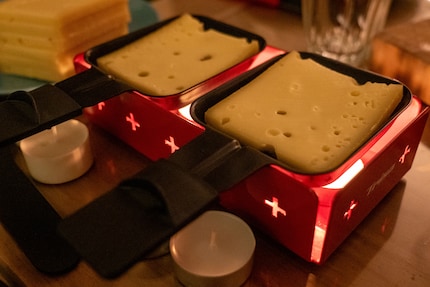 Bei der Käseprobe brauchen die Billig-Lichter ungefähr eine Minute länger.