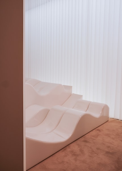 … die sich dank S-förmiger Kerbe stapeln und verbinden lassen.