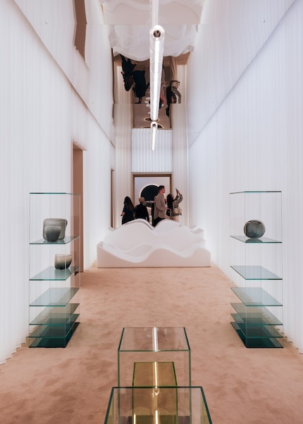 Die Designikone: Wellenförmige Schaumstoffblöcke, …