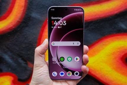 Schickes AMOLED-Display.