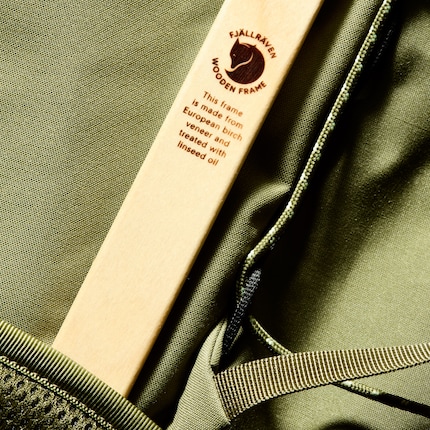 Lightweight with a wooden frame: Despite efforts to reduce weight, Fjällräven retains the natural material.