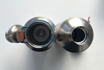 Ein Zentimeter kann viel ausmachen: Ich bevorzuge die kleinere Trinköffnung der Explorer.