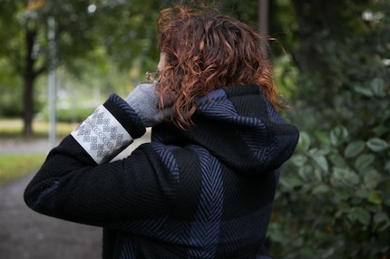 Modisch und ein Sicherheitsfaktor: Dieses Armband reflektiert.