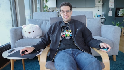 Sessel und Tisch – so spiele ich «Metroid Prime 4: Beyond».