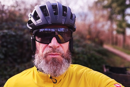 Die perfekten Lichtverhältnisse für die Specs 02: sonnig mit Aussicht auf die eine oder andere Wolke.