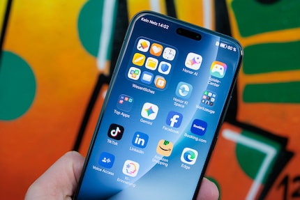 Vorinstallierte Apps von Dritten und mehrere KI-Tools sorgen für Unübersichtlichkeit.