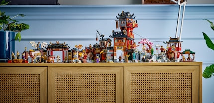 Nebeneinander aufgebaut, musst du im Regal reichlich Platz schaffen.