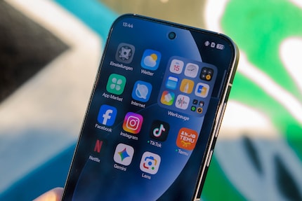 Vorinstallierte Apps von Drittanbietern lassen sich mit wenig Aufwand löschen.