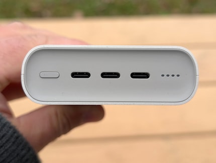 Die Powerbank von Samsung hat gleich der USB-C-Anschlüsse.