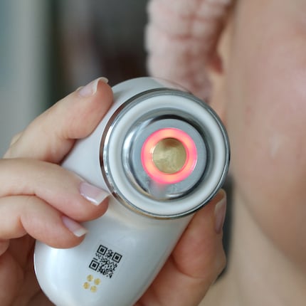 Il colore della luce cambia anche a seconda della modalità.