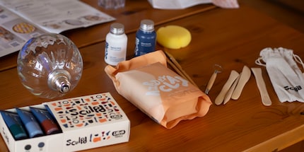 Die Glühbirne gehört nicht zum Set.