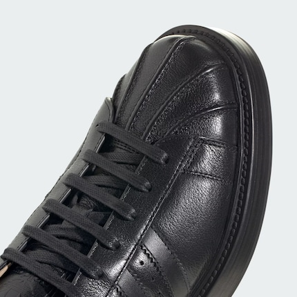 Genäht statt nur geklebt.