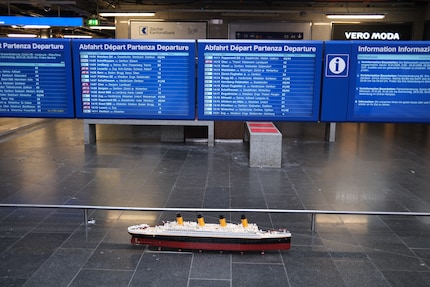 Zwischenstation für die Titanic am Zürcher Hauptbahnhof.