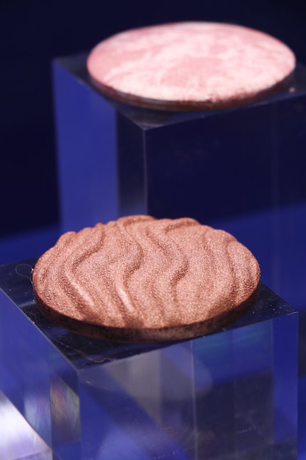 Gesichtet an der Cosmoprof Bologna 2025: Puder-Kuppeln des italienischen Kosmetikherstellers Milo Milano.