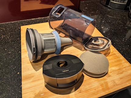 Zur Reinigung muss ich den Behälter öfter als geplant auseinandernehmen.