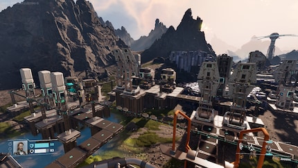 Über die Schienen gelangen Produkte zu den Exportanlagen (ganz rechts im Bild), die jedes Teil einzeln verpacken und ins Weltall schießen.