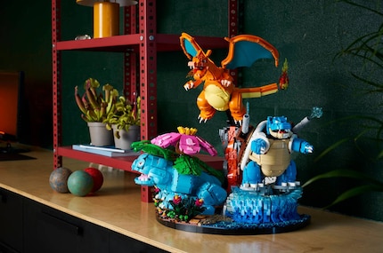 Tutti e tre insieme.