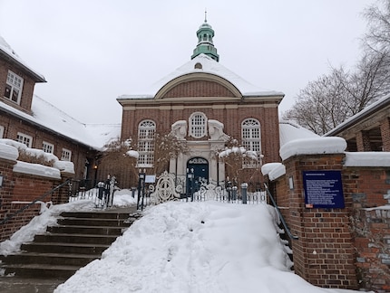 Die Hauptkamera zum Vergleich.