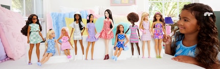 La nouvelle poupée s'inscrit dans une large gamme de barbies fashionista.