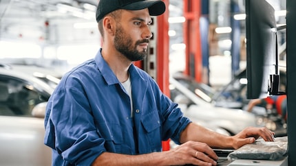 Im Auftrag könnte stehen, ob du dir persönliche Beratung wünschst.