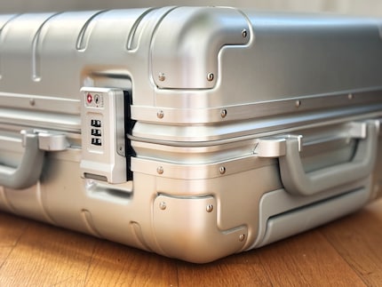 Erster Punktabzug: Die Schliessen sind leider nur aus Plastik.