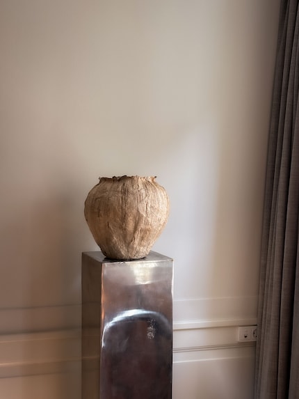 Patina fügt einem Raum mit vielen neuen Möbeln eine subtile, charmante Note hinzu.