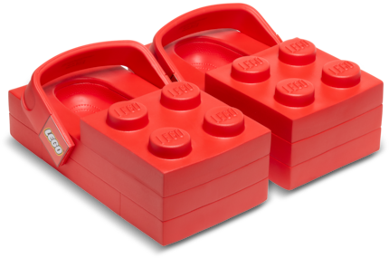 Der «Brick Clog» ist der Auftakt der neuen Lego-Crocs-Partnerschaft und setzt visuell auf maximale Überzeichnung.