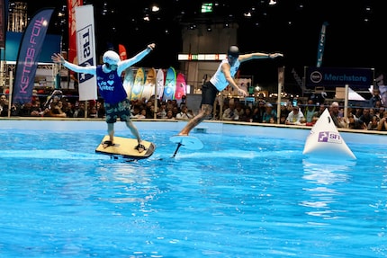 Uiuiui – bei den eng gesetzten Wendebojen kann es schon mal knapp werden.