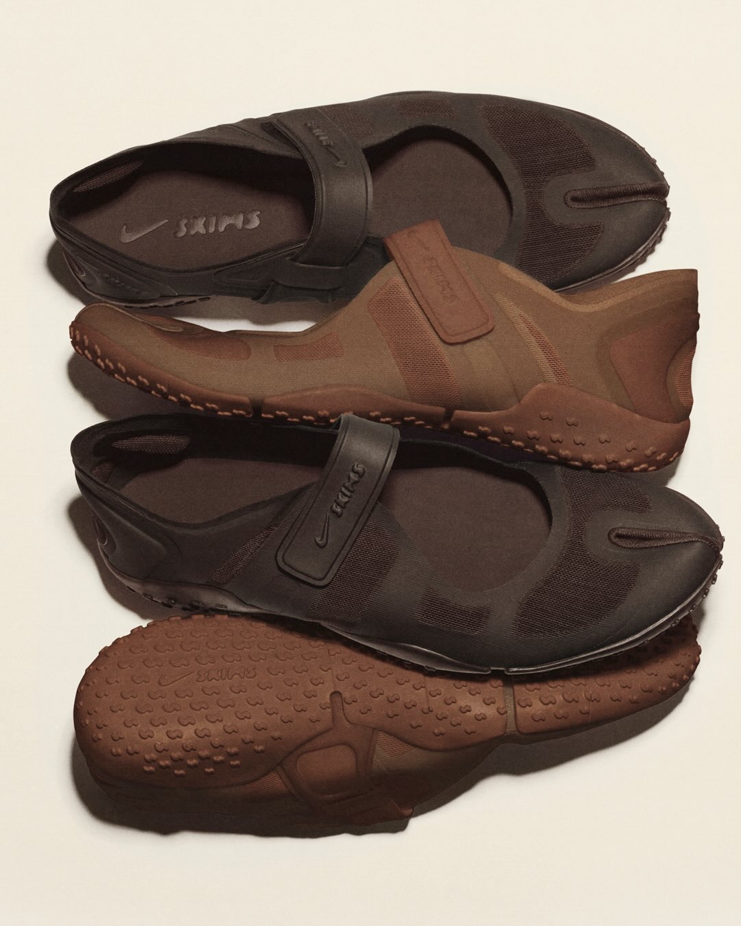 camel toe shoes nike