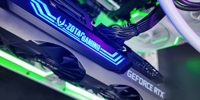 Shutterstock / Adnan Ahmad Ali