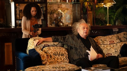 Die Ironie sitzt: Ein Scorsese-Verschnitt will ausgerechnet mit einem Superheldenfilm «absolute cinema» drehen – in einem Genre, das Scorsese einst selbst mit Freizeitparks verglich.