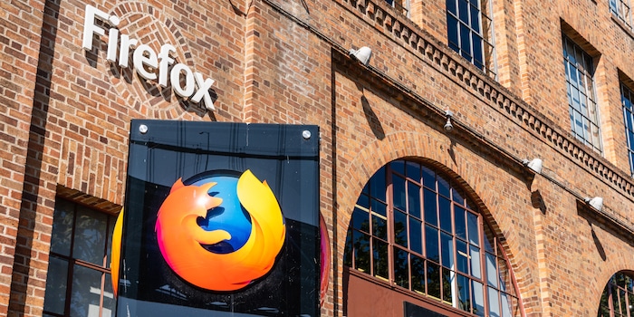 shutterstock.com / Sundry Photography