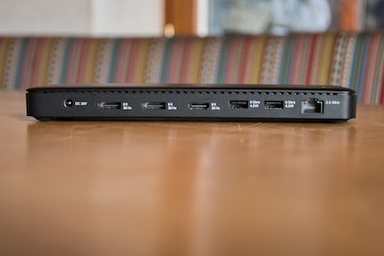 La station d'accueil est équipée de deux ports d'affichage et d'un port HDMI.